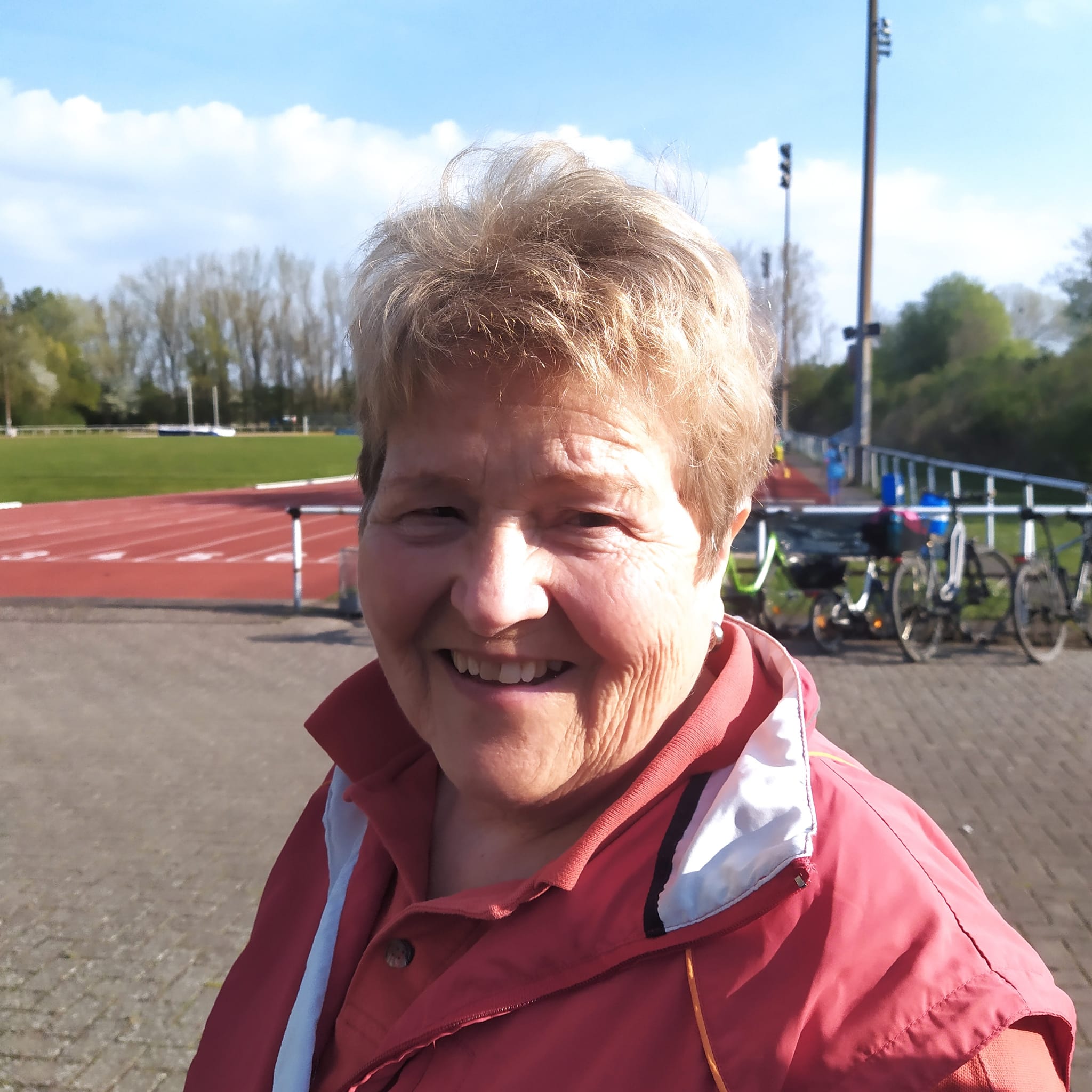 Rosi Altmann | Ehrenratsmitglied Abt. Leichtathletik